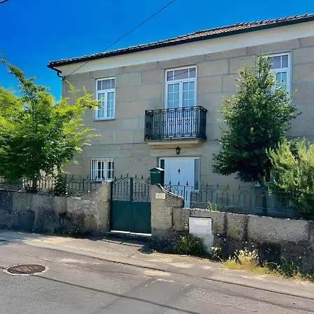 Casa 3 Irmas Tatil Evi Vale de Anta